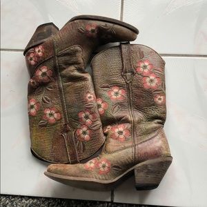 Durango floral cowgirl boots 6.5